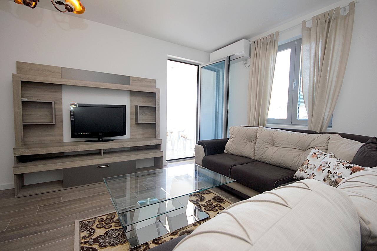 Apartment Melina Dobra Voda Εξωτερικό φωτογραφία